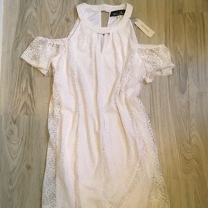 NWT Francesca’s lace dress